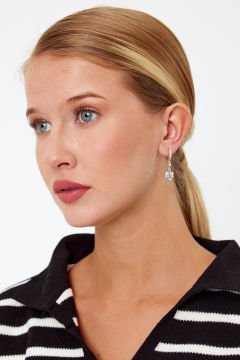 Melek Model Gümüş Küpe