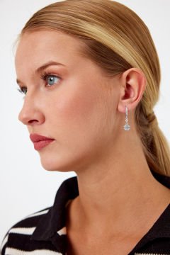Yonca Model Gümüş Küpe