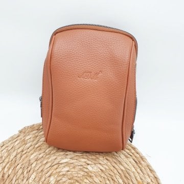 Oval Görünümlü Erkek El Çantası Taba