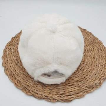 Beyaz Renk Peluş Kumaş Beyzbol Kep