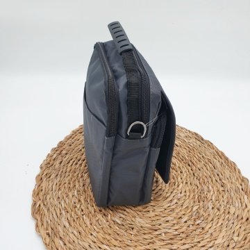 Orta Boy Dikey Model Erkek El Çantası