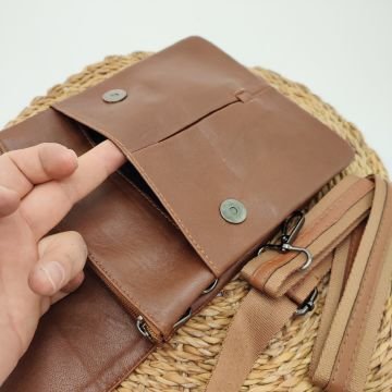Çizgi Detaylı Deri El Çantası