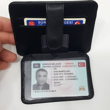 Siyah-Taba-Kahve-Kırmızı Renkte Yatay Model Hakiki Deri Çıtçıtlı Tasarımlı Kartlık Siyah