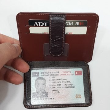 Siyah-Taba-Kahve-Kırmızı Çift Renkte Yatay Model Hakiki Deri Çıtçıtlı Tasarımlı Kartlık