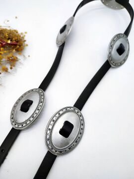 Metal Kalkan Desenli Gümüş Renk Tokalı Kadın Kemer