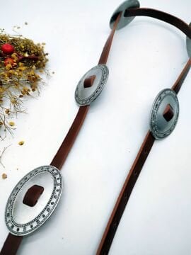 Metal Kalkan Desenli Gümüş Renk Tokalı Kadın Kemer