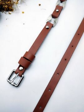 Kemerinde Metal Detaylı Gümüş Renk Tokalı Kadın Kemer Taba
