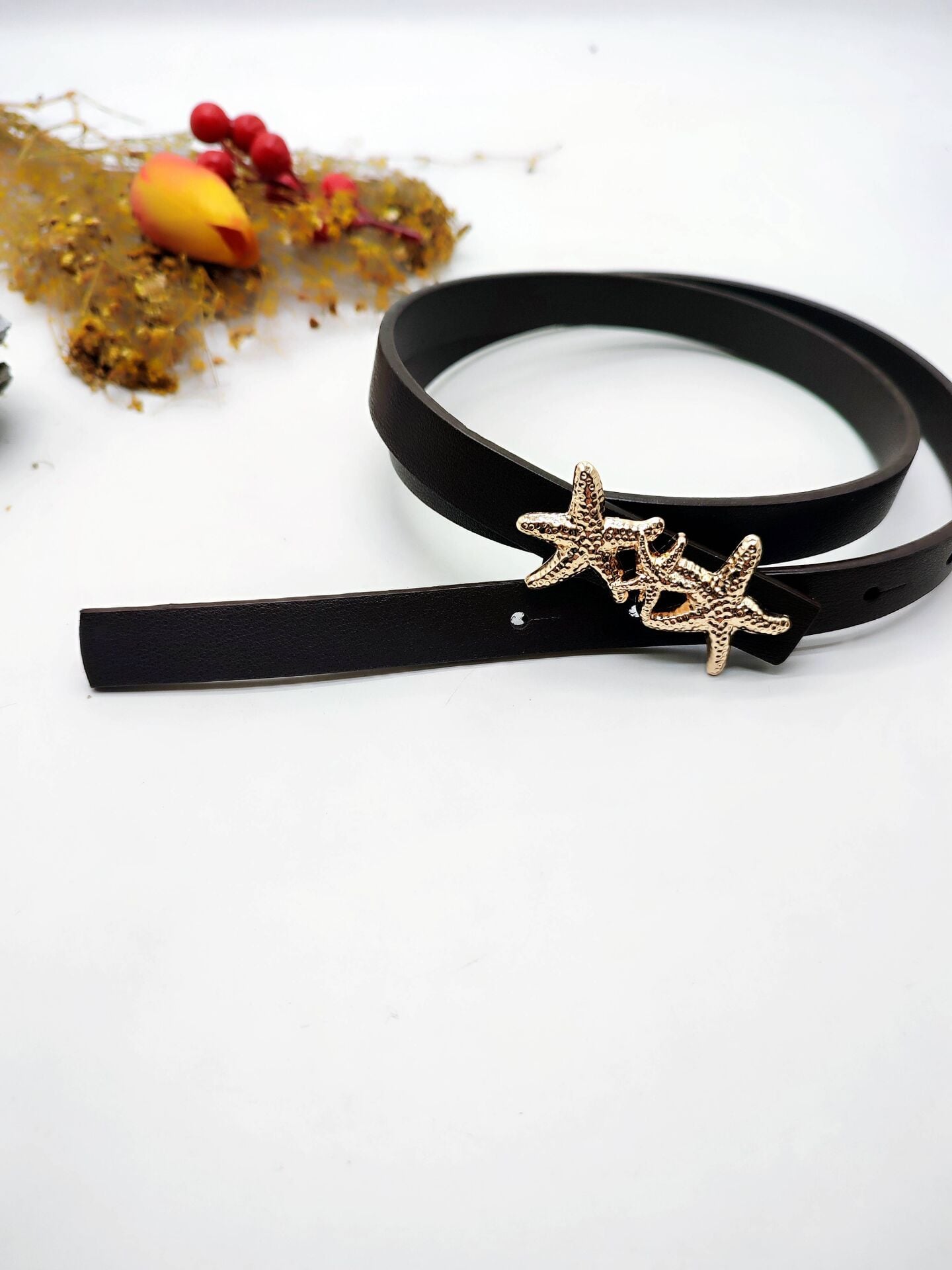 Deniz Yıldızı Desenli Altın Renk Tokalı Kadın Kemer