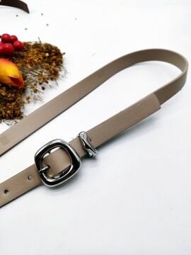 Oval Desenli Gümüş Renk Tokalı Kadın Kemer