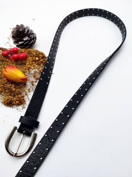 Beyaz Taş Desenli Gümüş Renk Tokalı Kadın Kemer