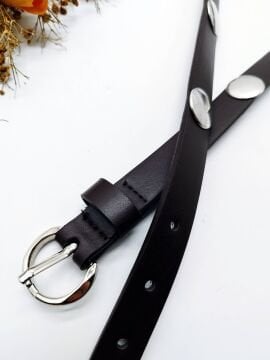 Yuvarlak Nokta Desenli Gümüş Renk Tokalı Kadın Kemer