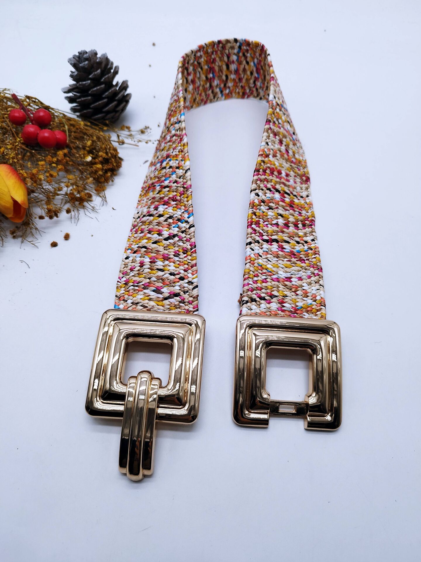 Karışık Renkli Altın Renk Tokalı Kayış Kadın Kemer