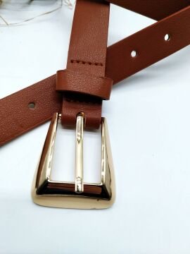 Altın Renk Tokalı Oval Köşeli Kadın Kemer