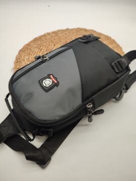 Orta Boy Omuz Ve El Çantası Göğse’De Takılabilir