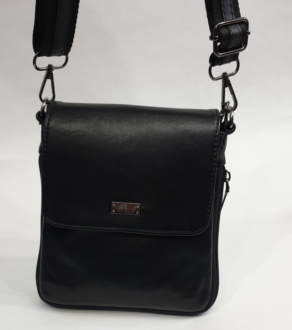 Küçük Boy Kapaklı Deri El Çantası