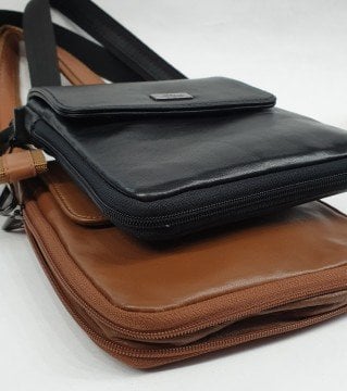 Küçük Boy Kapaklı Deri El Çantası