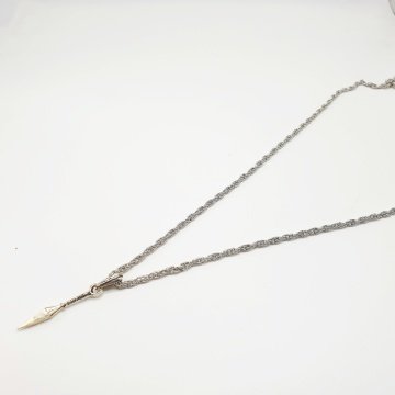 Mızrak Model Kolye