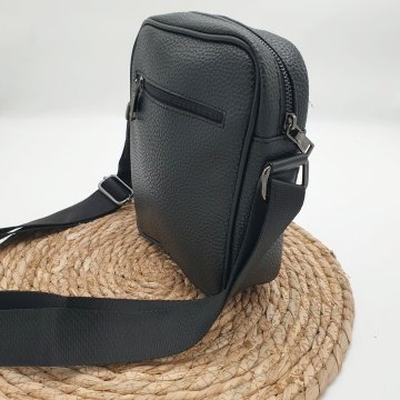 Renk Detaylı Omuz Askılı Klasik Ve Spor Model Çanta