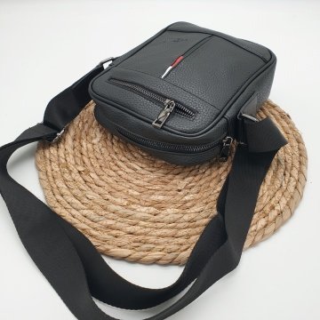 Renk Detaylı Omuz Askılı Klasik Ve Spor Model Çanta