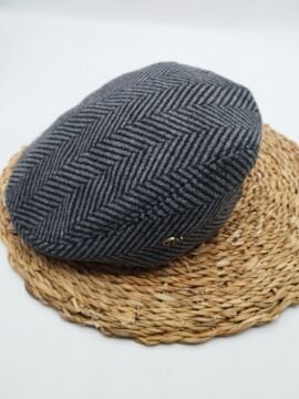 Çizgili Klasik Kasket Siyah Renk