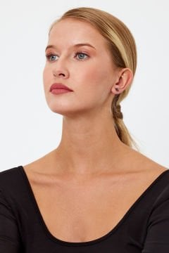 Sivri Köşeli Model Gümüş Küpe